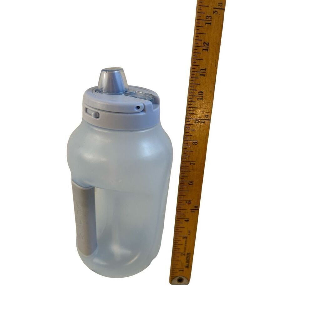 Ellos blue 1/2 gal jug water bottle handle flip top Measures‎ Time